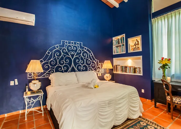 Garlands Del Rio Riverside Boutique Hotel