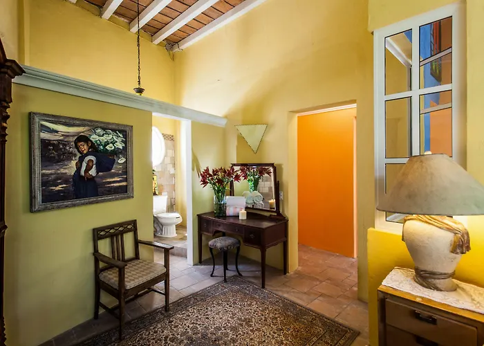 Garlands Del Rio Riverside Boutique Hotel
