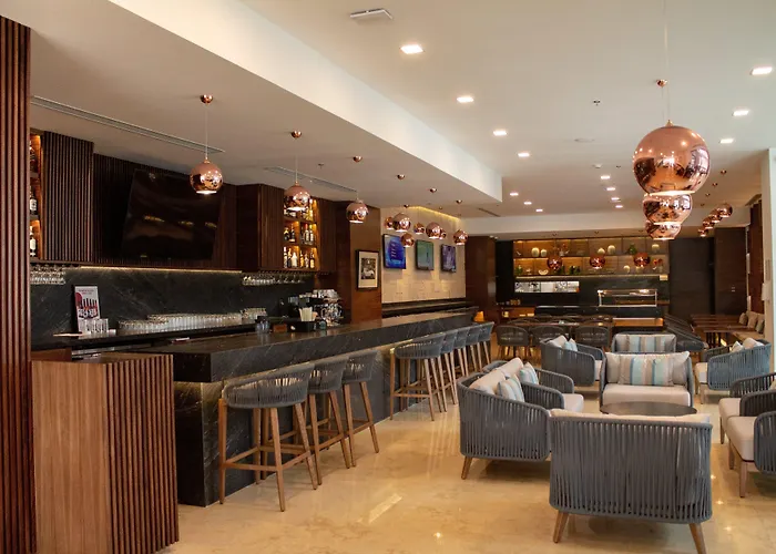 Holiday Inn & Suites - Puerto Vallarta Marina & Golf By Ihg